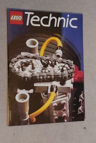 Lego 1993 Medium Technic European Foldout