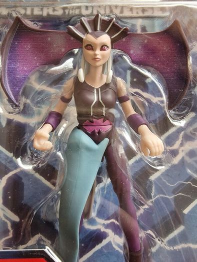 BRAND NEW He-Man And The Masters Of Universe Evil Lyn Action Figure