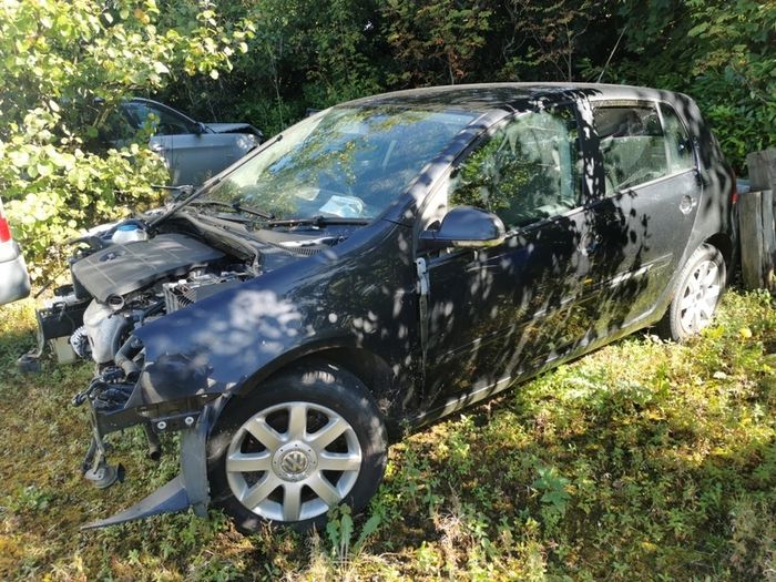 vw Golf mk 5 breaking