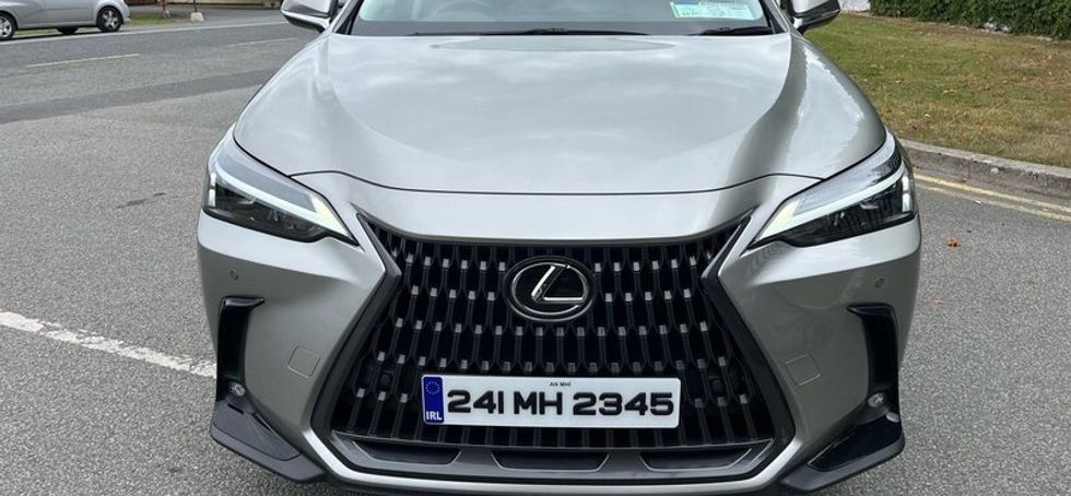 Lexus Nx 450+ 2.5 5dr E-cvt