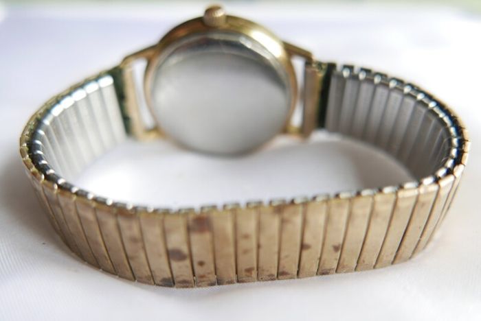 Vintage Accurist Automatic Gentleman's Wristwatch  (works well and keeps time)