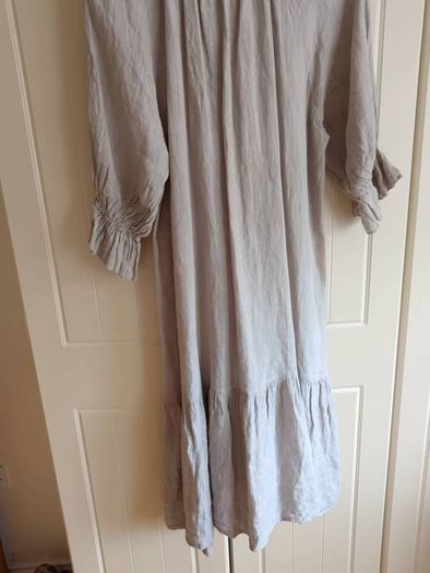 Made in Italy. 100% Linen Dress...