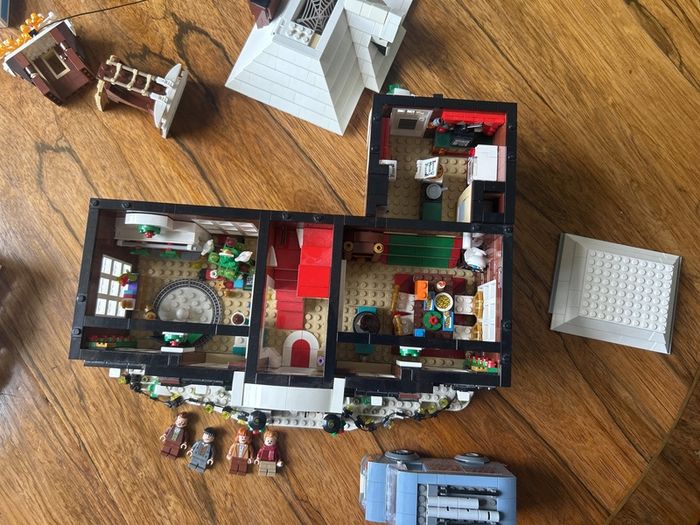 LEGO Home Alone House