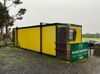 Container