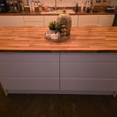 Premium Large High Gloss Kitchen Island Immaculate Condition