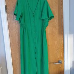 Next Green Dress. S.16.  New  - No Tag.