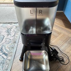 automatic pet feeder