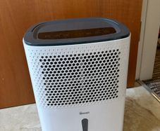 Swan 10 litre dehumidifier