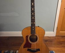 Taylor 114e Left hand Acoustic