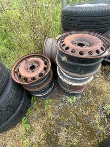 Spare wheels and wheels for plastic covers