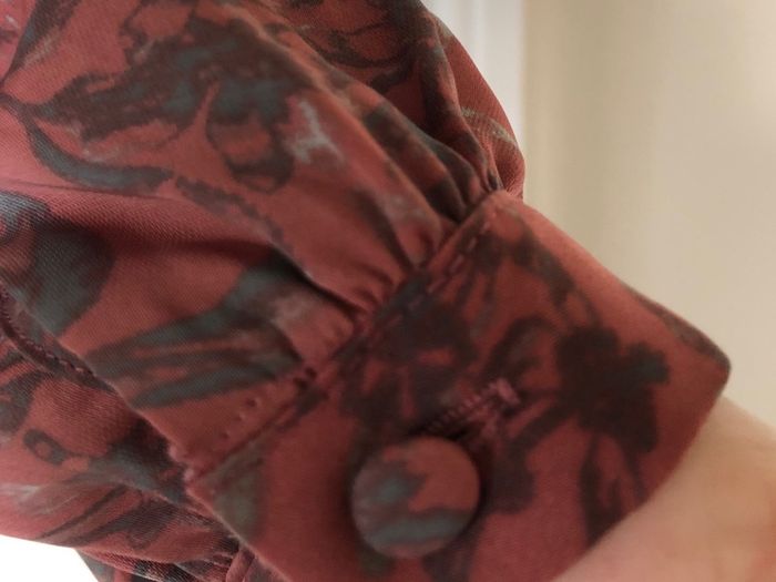 House of Harlow blouse