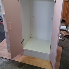 kids wardrobe