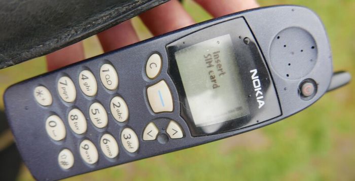 Beautiful Nokia 5110 2G GSM 900 Cellphone full working