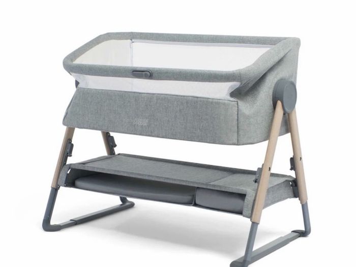 Lua Bedside Crib & baby snooze pod