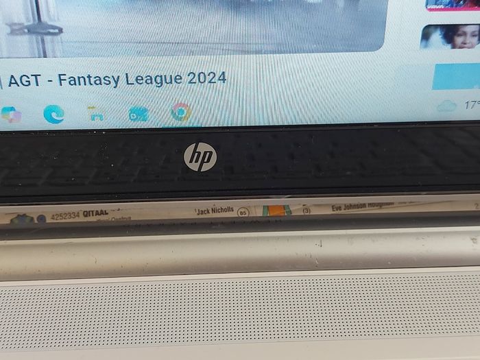 HP Pavilion 15.6 inch Laptop,Model 15-n098sa,  Intel Core i5-4200U CPU, 2.3GHz, 8GB Ram, 1 Terrabyte HDD, Windows 10, Microsoft Edge, Chrome and VLC