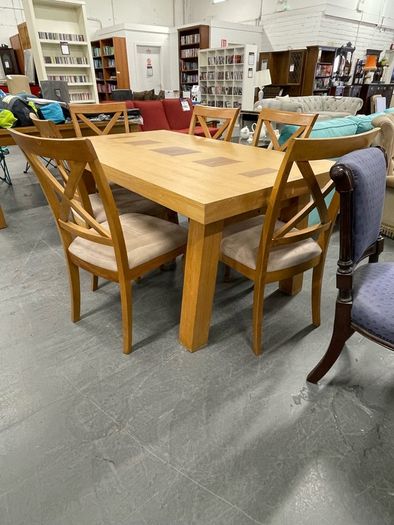 Dining Table w/ 6 Chairs