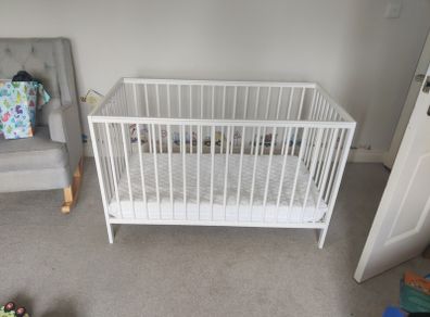 Baby's cot 1200 mm x 600 mm