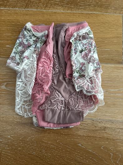 Brand New 3 pack pants Size Medium