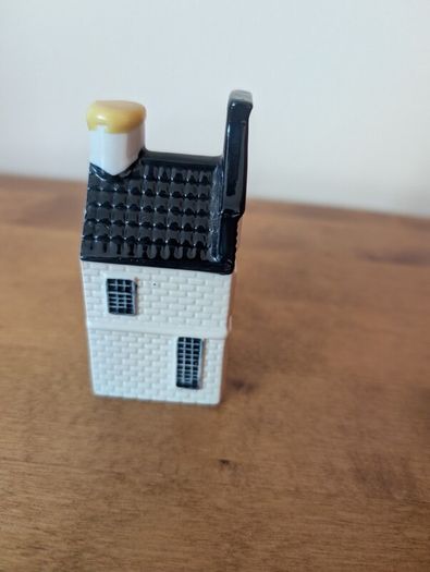 KLM house no.11