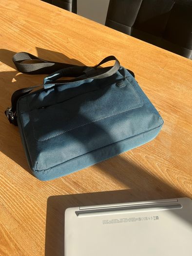 Laptop with carry bag