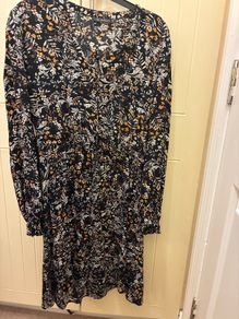 Moving sale!Dunnes size 10 dress