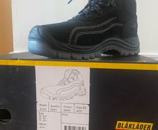 Safety / hiking Ankle Boots
