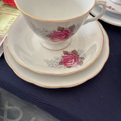 Selection of teacups, saucers & side plates