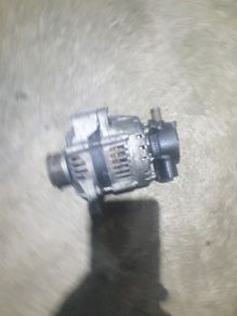 Hyundai Tucson .alternator 2.0, 07