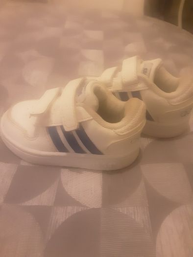 Kids Trainers/ADIDAS Grand Court Shoes .. Size: 4 UK .. 20 EU
