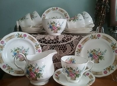 Duchess "Memories" China Teaset