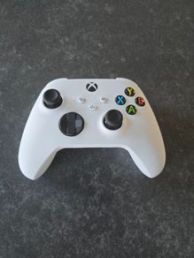 Xbox wireless controller as new. No stick drift