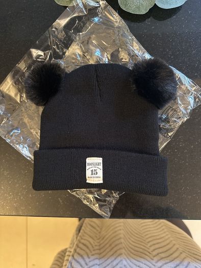 Child's hat and gloves sets