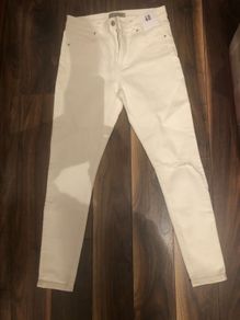 new jeans cream