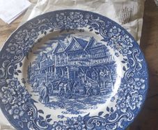 Antiques 17th century plates x 4