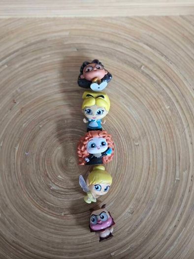 Small toys collectibles Doorables