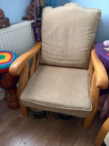 2 Armchairs excellent condition