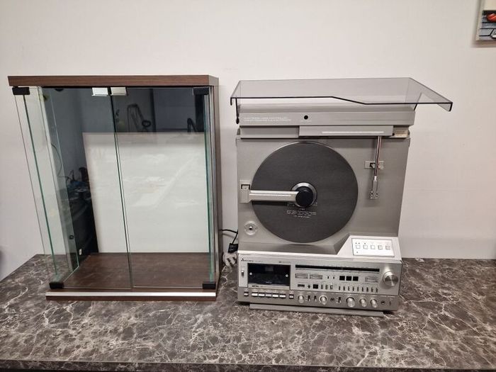Mitsubishi MC-8000