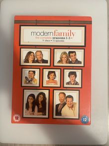DVD boxset of modern family the complete seasons 1-3 11 discs 72 episodes