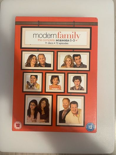 DVD boxset of modern family the complete seasons 1-3 11 discs 72 episodes