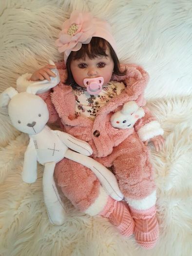 Reborns By Laura.  Huge 24inch, 6lb Reborn Doll.  Jointed Body, Free Moving Limbs.  Welcome To View