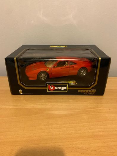 Ferrari GTO 1984 1/18 Burago Model Car