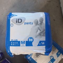 I.D. pants size medium