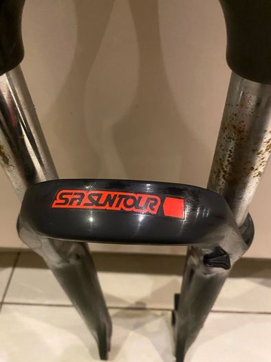 SR Suntour 27.5" fork