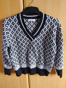 Ladies Jumper . Next size M