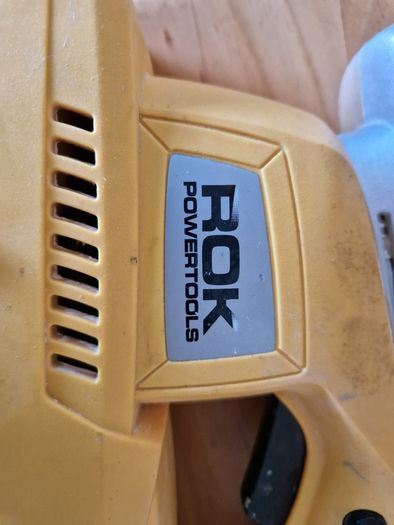 ROK Powertools Sander, Model WSSC200, in Hard Case, Excellent condition