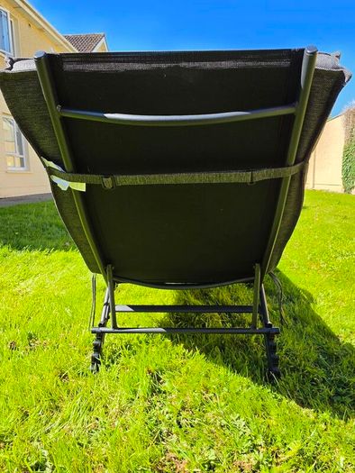 Sunbed with Waterproof Padding