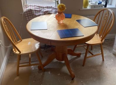 Very Solid Circular Extendable Kitchen Dining Table - Can Deliver