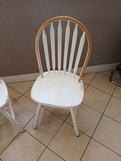 Chairs free x2