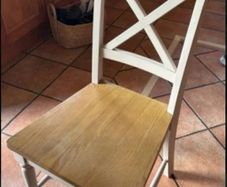 Oak chairs.50 euros for 4 chairs.