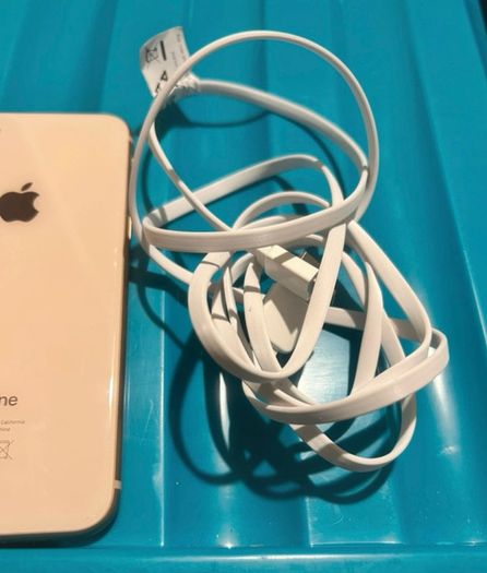 iPhone 8 - read ad